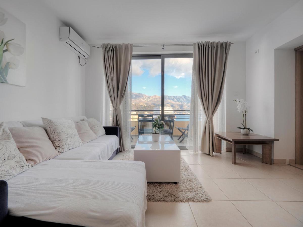Sea View Two Bedroom Family Apartment With Pool - Sunset Ivanovici Bečići Buitenkant foto